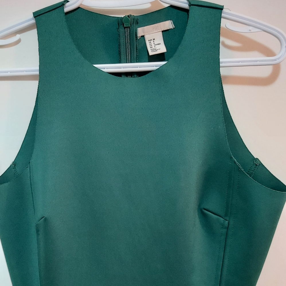 H&M Emerald Green Fancy Sleeveless Polyester Top - Picture 2 of 10